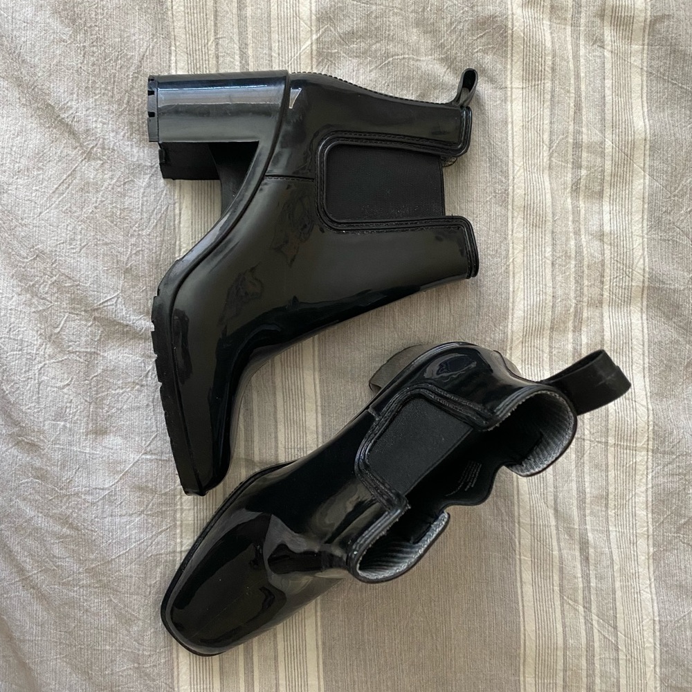 Black heeled rain boots